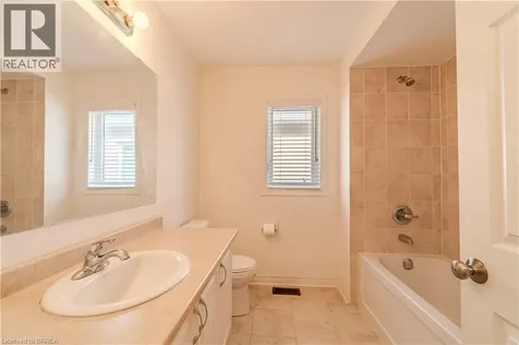 77 Barlow Place Paris ON N3L 0H1