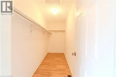 77 Barlow Place Paris ON N3L 0H1