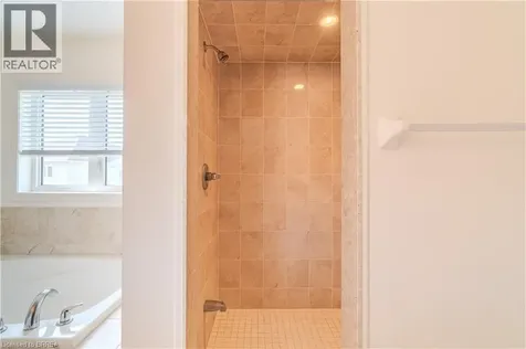77 Barlow Place Paris ON N3L 0H1