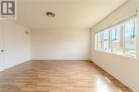 77 Barlow Place Paris ON N3L 0H1