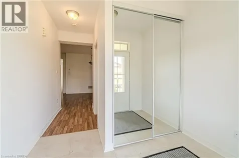 77 Barlow Place Paris ON N3L 0H1