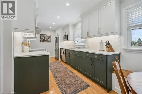 9 Heather Avenue Cambridge ON N3C 1X2