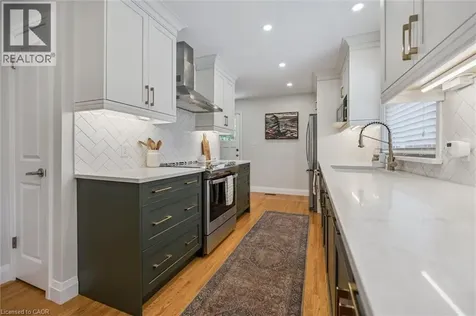 9 Heather Avenue Cambridge ON N3C 1X2