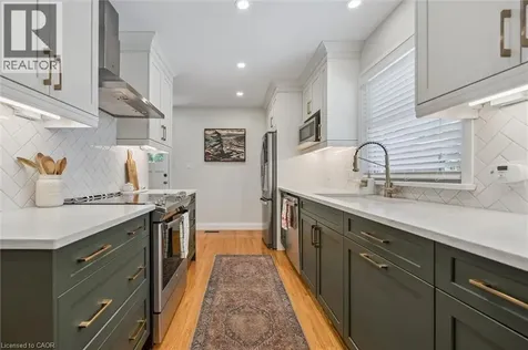 9 Heather Avenue Cambridge ON N3C 1X2
