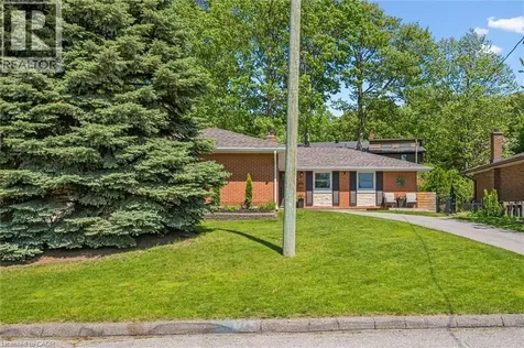 9 Heather Avenue Cambridge ON N3C 1X2