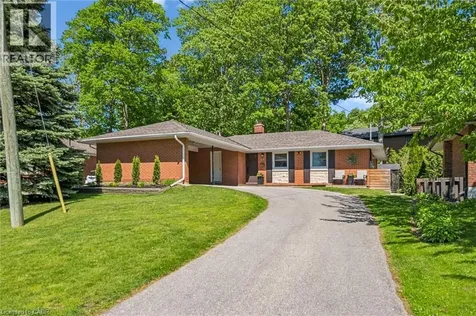 9 Heather Avenue Cambridge ON N3C 1X2