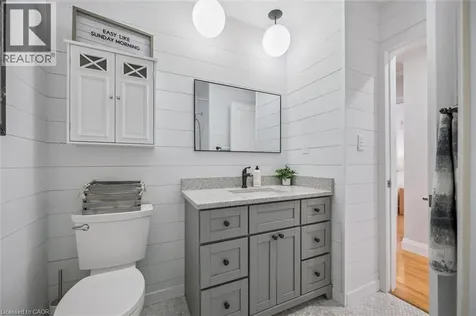 9 Heather Avenue Cambridge ON N3C 1X2
