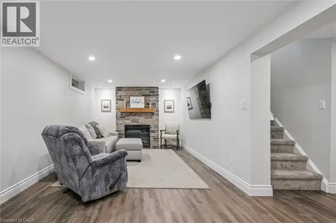 9 Heather Avenue Cambridge ON N3C 1X2