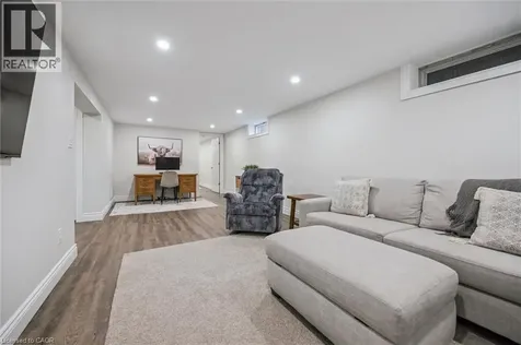 9 Heather Avenue Cambridge ON N3C 1X2