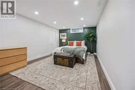 9 Heather Avenue Cambridge ON N3C 1X2