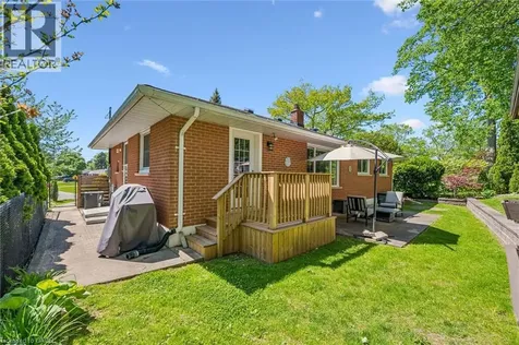9 Heather Avenue Cambridge ON N3C 1X2