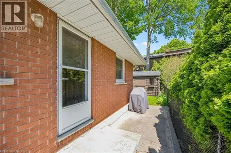9 Heather Avenue Cambridge ON N3C 1X2
