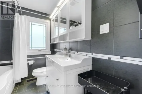2481 Chasseur Avenue Ottawa ON K1V 8E7