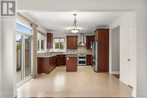 347 Bamburgh Way Ottawa ON K2J 5R1