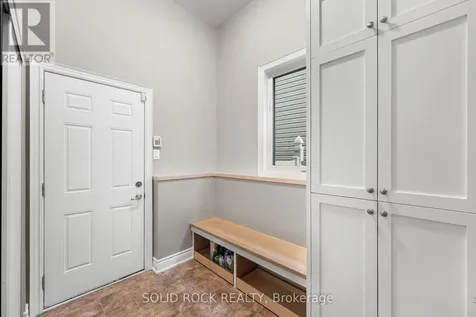 347 Bamburgh Way Ottawa ON K2J 5R1