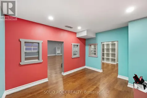 347 Bamburgh Way Ottawa ON K2J 5R1
