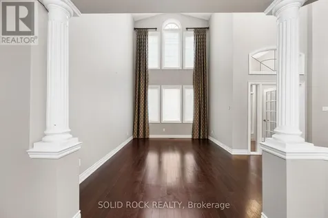 347 Bamburgh Way Ottawa ON K2J 5R1