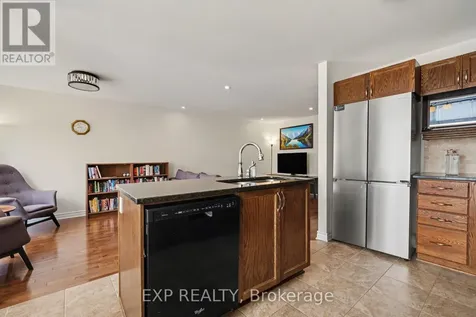 267 Garrity Crescent Ottawa ON K2J 3T6
