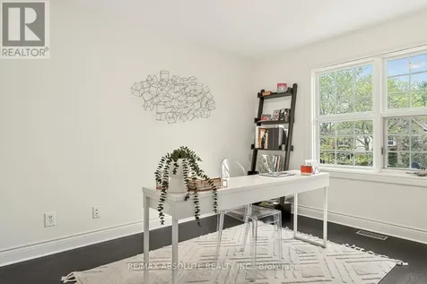 149 Lanigan Crescent Ottawa ON K2S 1G9