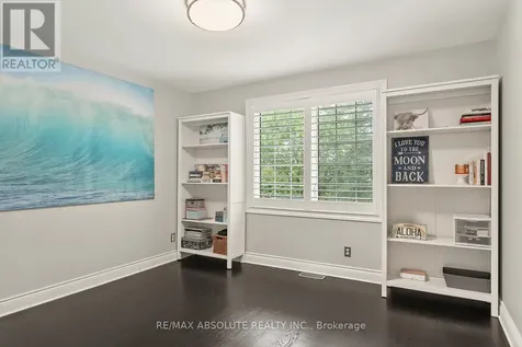 149 Lanigan Crescent Ottawa ON K2S 1G9