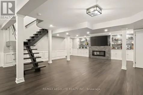 149 Lanigan Crescent Ottawa ON K2S 1G9