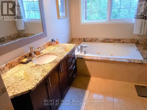 142 Windhurst Drive Ottawa ON K2G 6K8