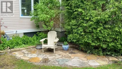 142 Windhurst Drive Ottawa ON K2G 6K8