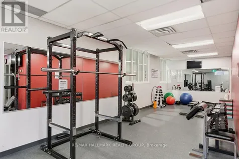 8 Pondside Private Ottawa ON K1K 4X3