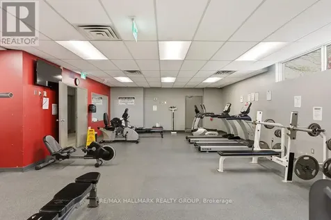 8 Pondside Private Ottawa ON K1K 4X3