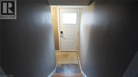 342 East 17th Street Hamilton ON L9A 4M8