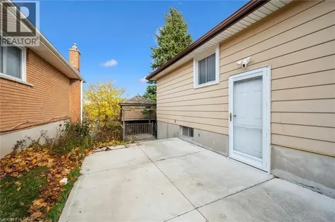 217 Johanna Drive Cambridge ON N1S 4C5