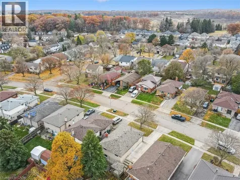 217 Johanna Drive Cambridge ON N1S 4C5