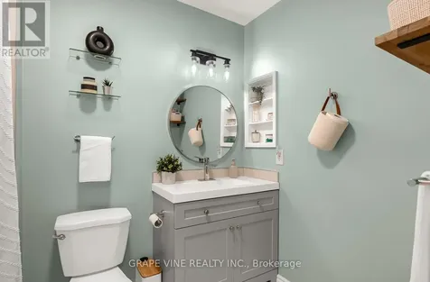 27 Ravenscroft Court Ottawa ON K2S 1R3
