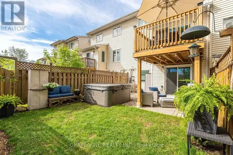 27 Ravenscroft Court Ottawa ON K2S 1R3