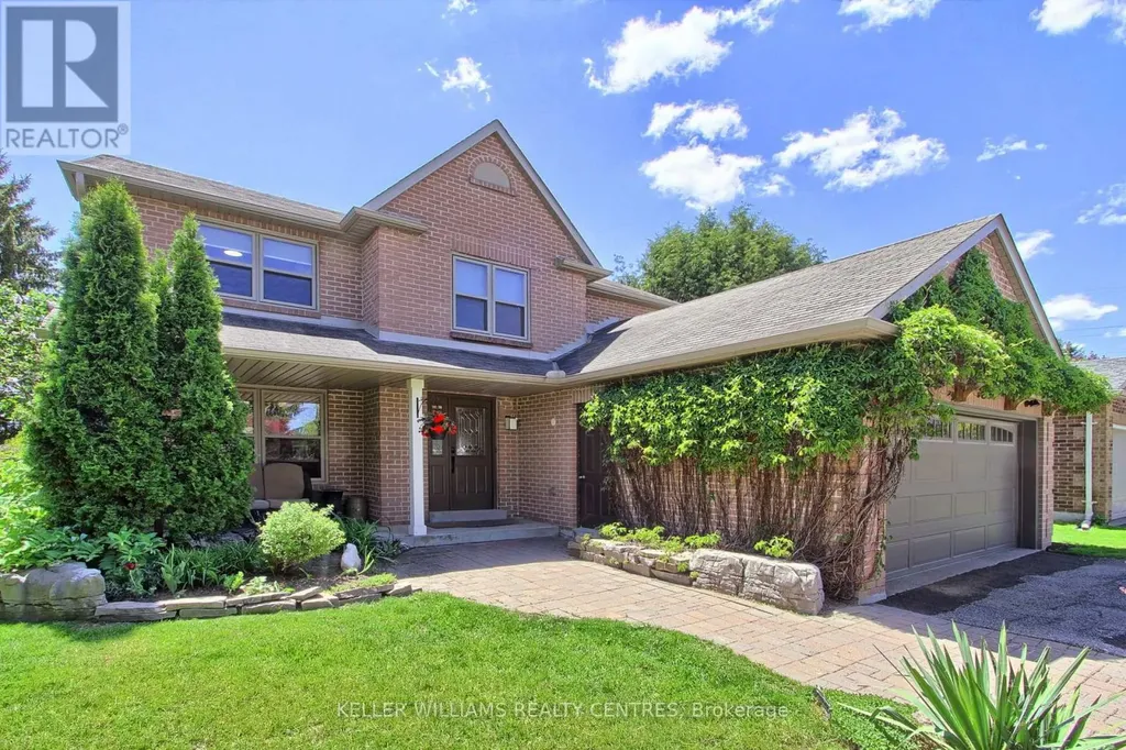 204 Crossland Gate Newmarket (glenway Estates) ON L3X 1A8