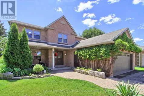 204 Crossland Gate Newmarket (glenway Estates) ON L3X 1A8