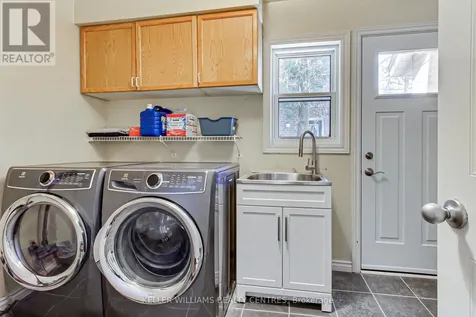 204 Crossland Gate Newmarket (glenway Estates) ON L3X 1A8