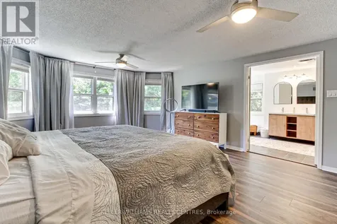 204 Crossland Gate Newmarket (glenway Estates) ON L3X 1A8