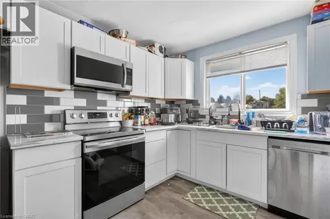 60 Elmsdale Drive Kitchener ON N2E 2G4