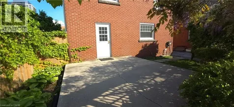 2047 James Street Burlington ON L7R 1H4