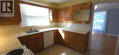 2047 James Street Burlington ON L7R 1H4