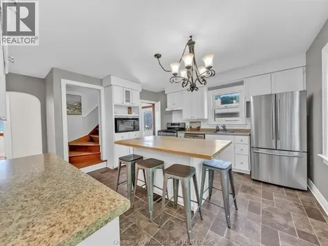 27 Jackson Drive Chatham ON N7L 2N9