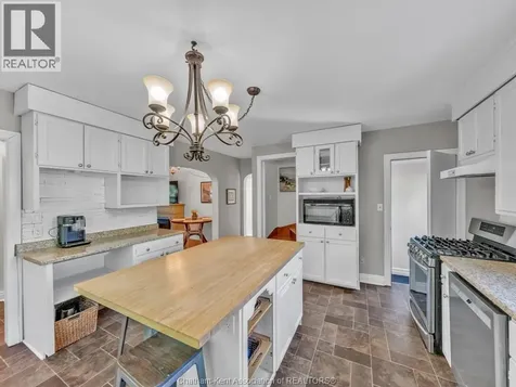 27 Jackson Drive Chatham ON N7L 2N9