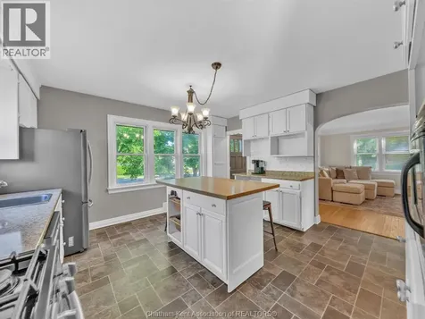 27 Jackson Drive Chatham ON N7L 2N9