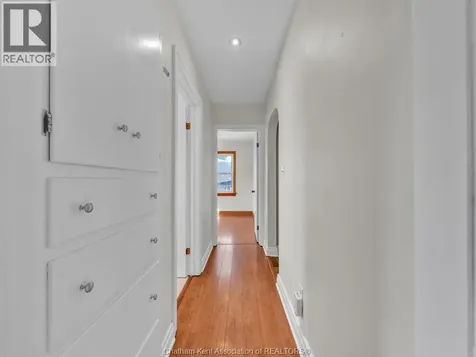 27 Jackson Drive Chatham ON N7L 2N9