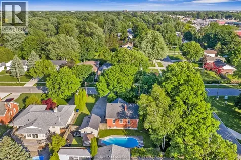 27 Jackson Drive Chatham ON N7L 2N9