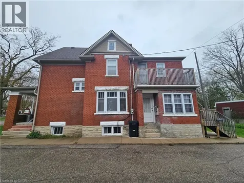 152 Homewood Avenue Kitchener ON N2M 1W9