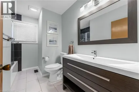 5 Armour Drive Welland ON L3C 2N7