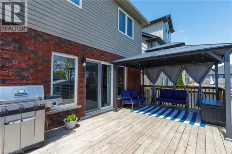 573 Isaiah Crescent Kitchener ON N2E 0E6