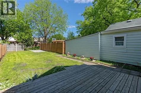 92 East 24th Street Hamilton ON L8V 2Y1